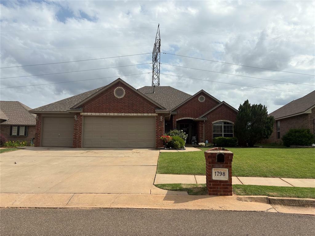 Property Photo:  1798 Long Trail  OK 73012 