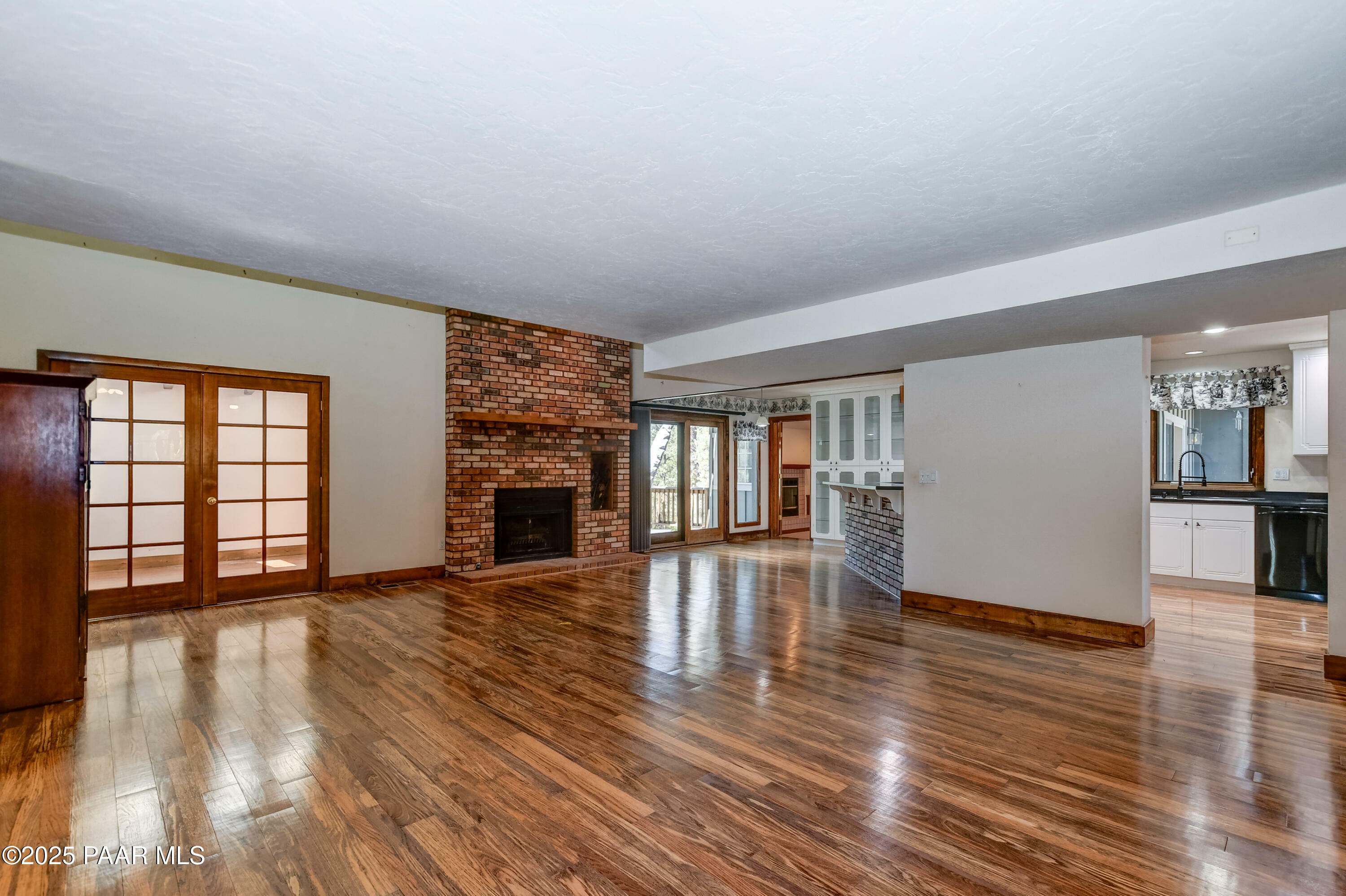 Property Photo: 1106 E Timber Ridge Rd Road AZ 86303