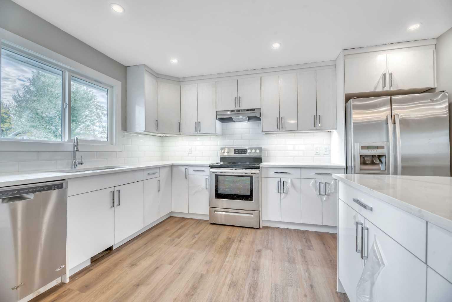 Property Photo: 751 Rundleridge Drive NE AB T1Y 2L1