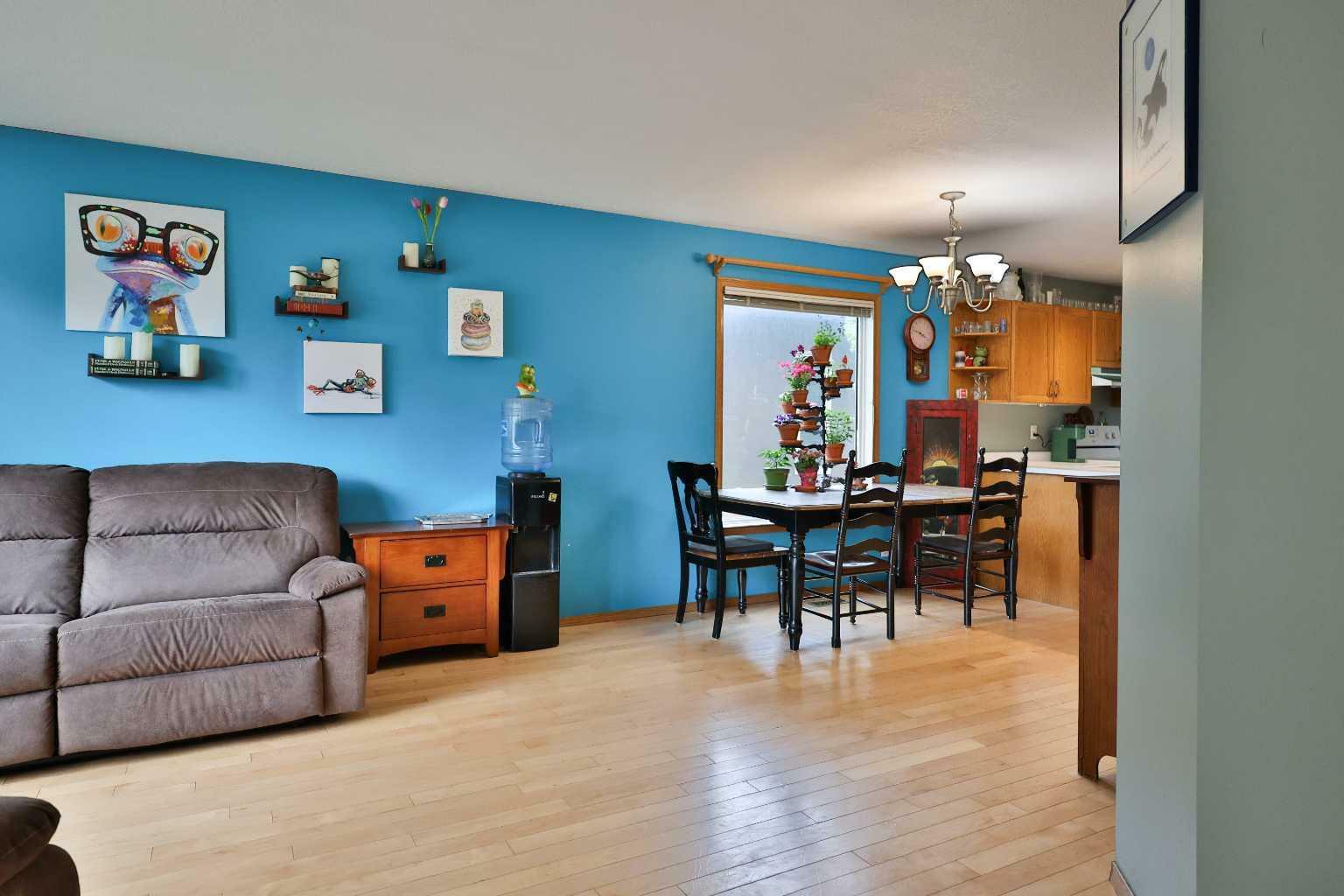 Property Photo: 1809 22 Avenue AB T1M 1E8