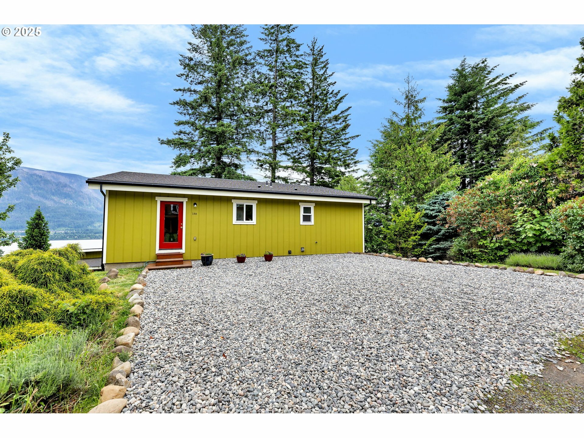 Property Photo: 154 NE Tari Ln WA 98648