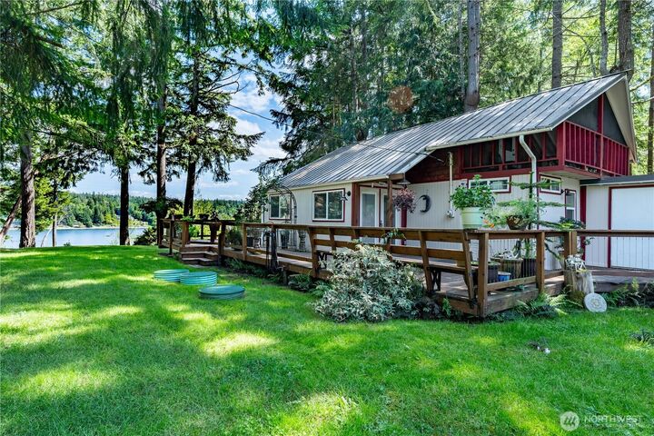 711 E Herron Boulevard NW  Lakebay WA 98349 photo