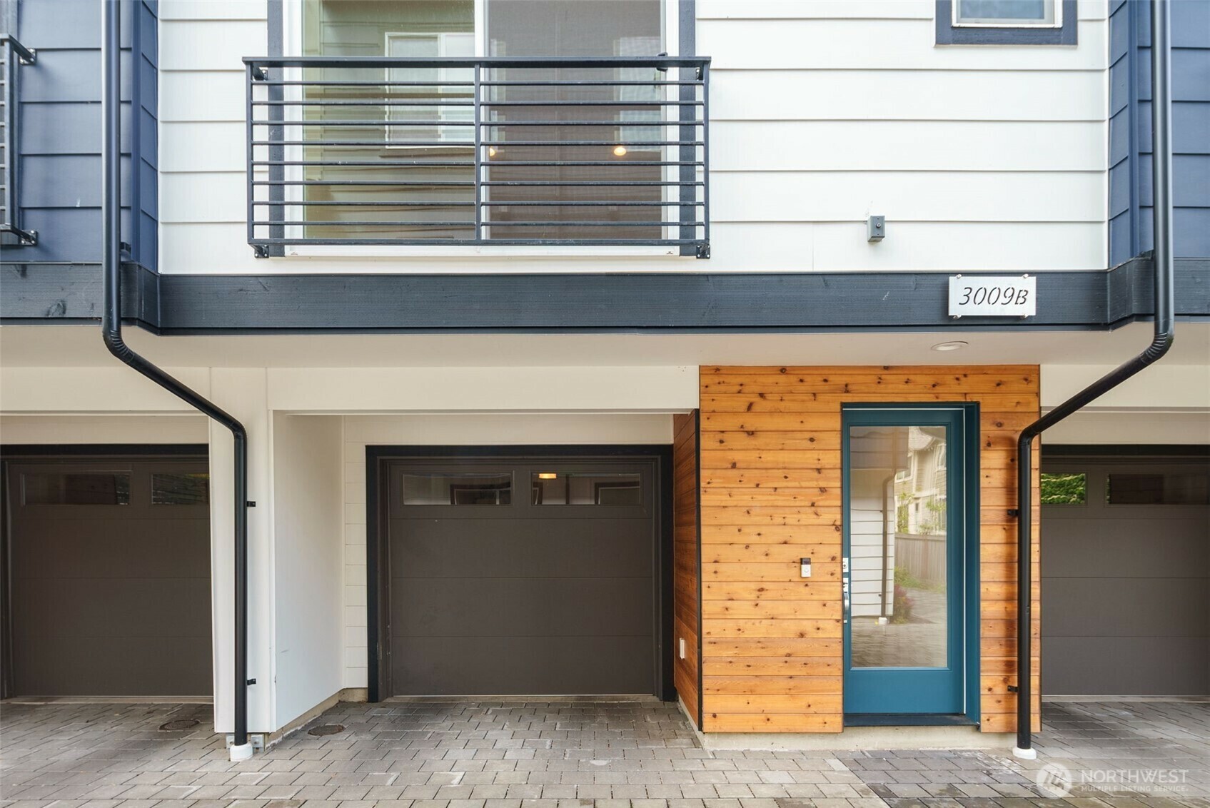 Property Photo: 3009 NE 130th Street B WA 98125