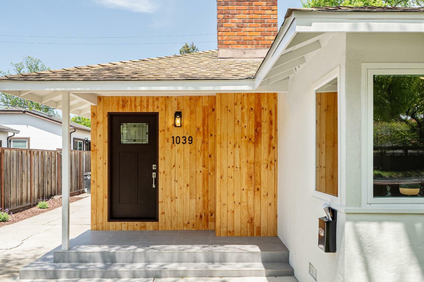 Property Photo: 1039 Embarcadero Road CA 94303