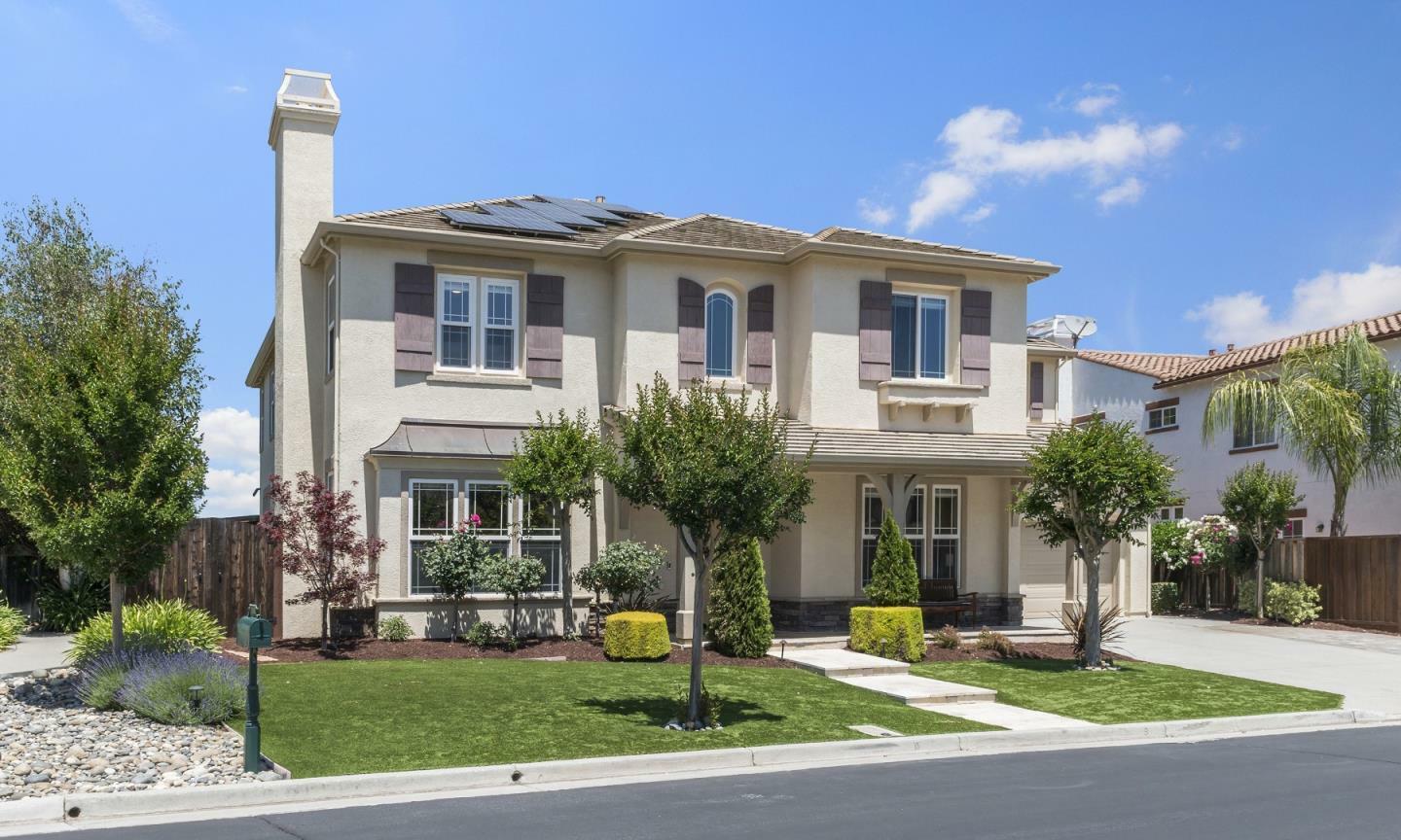 Property Photo: 2530 Muirfield Way CA 95020