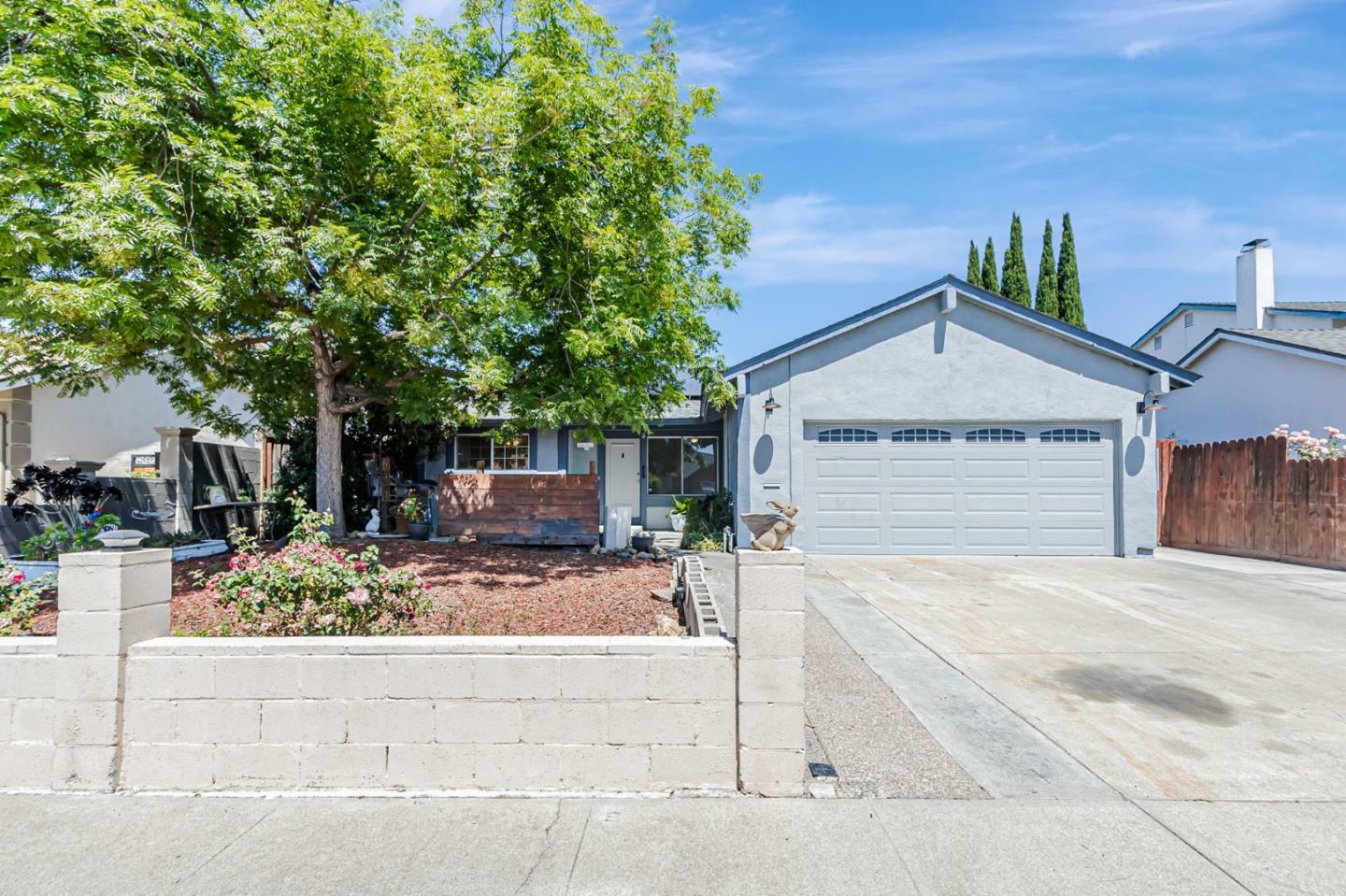 Property Photo: 1963 Lowney Way CA 95131