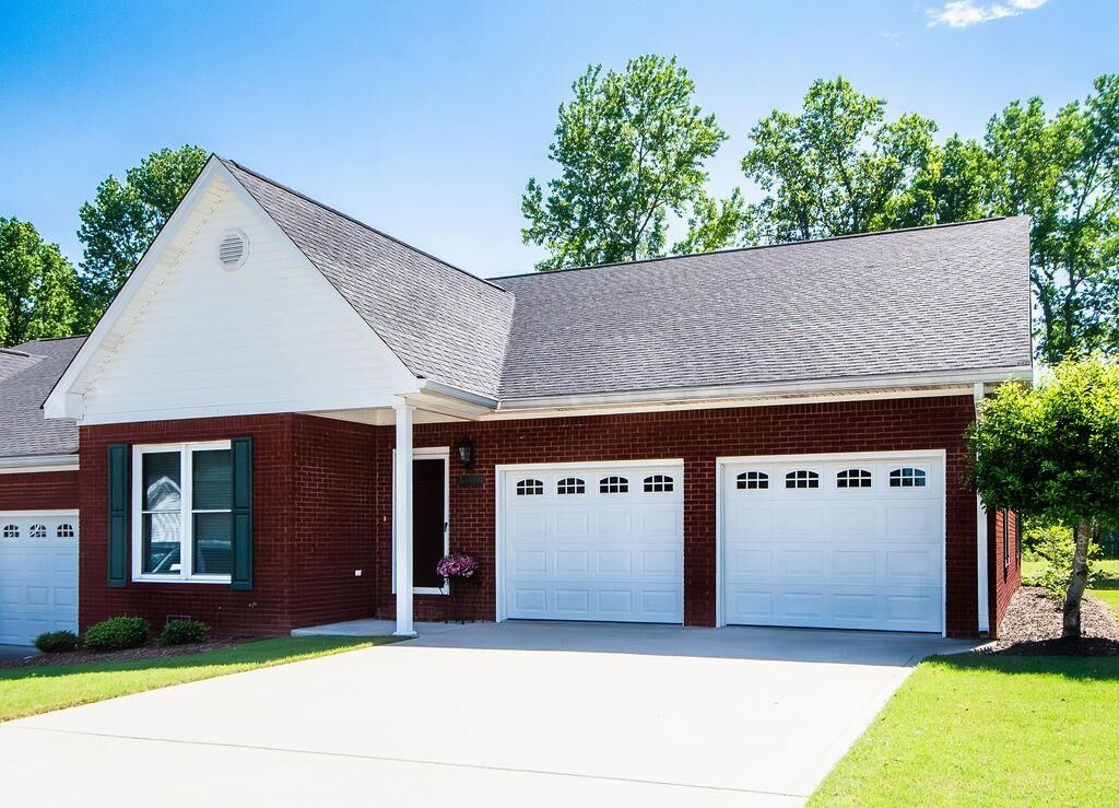 Property Photo:  1000 Brookridge Ln SE  AL 35055 - CULLMAN 