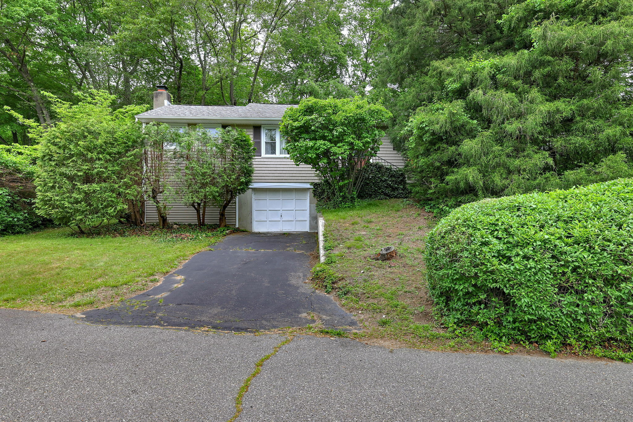 Property Photo: 18 Terrace Road CT 06483