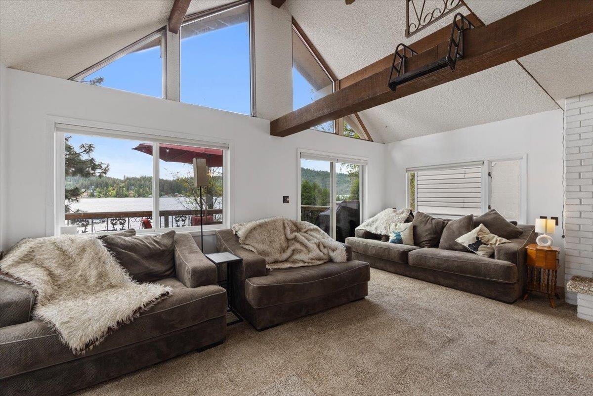 Property Photo: 12931 N North Park St WA 99006