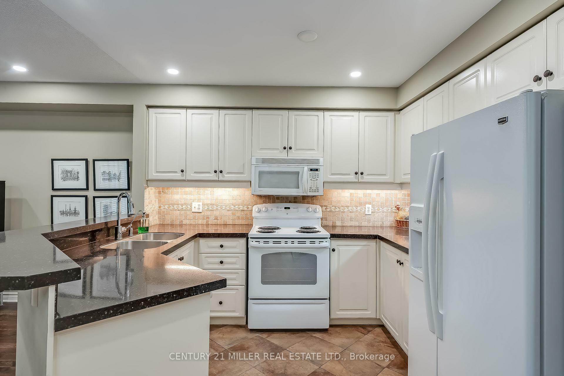 Property Photo: 1240 Westview Terrace 87 ON L6M 3M4