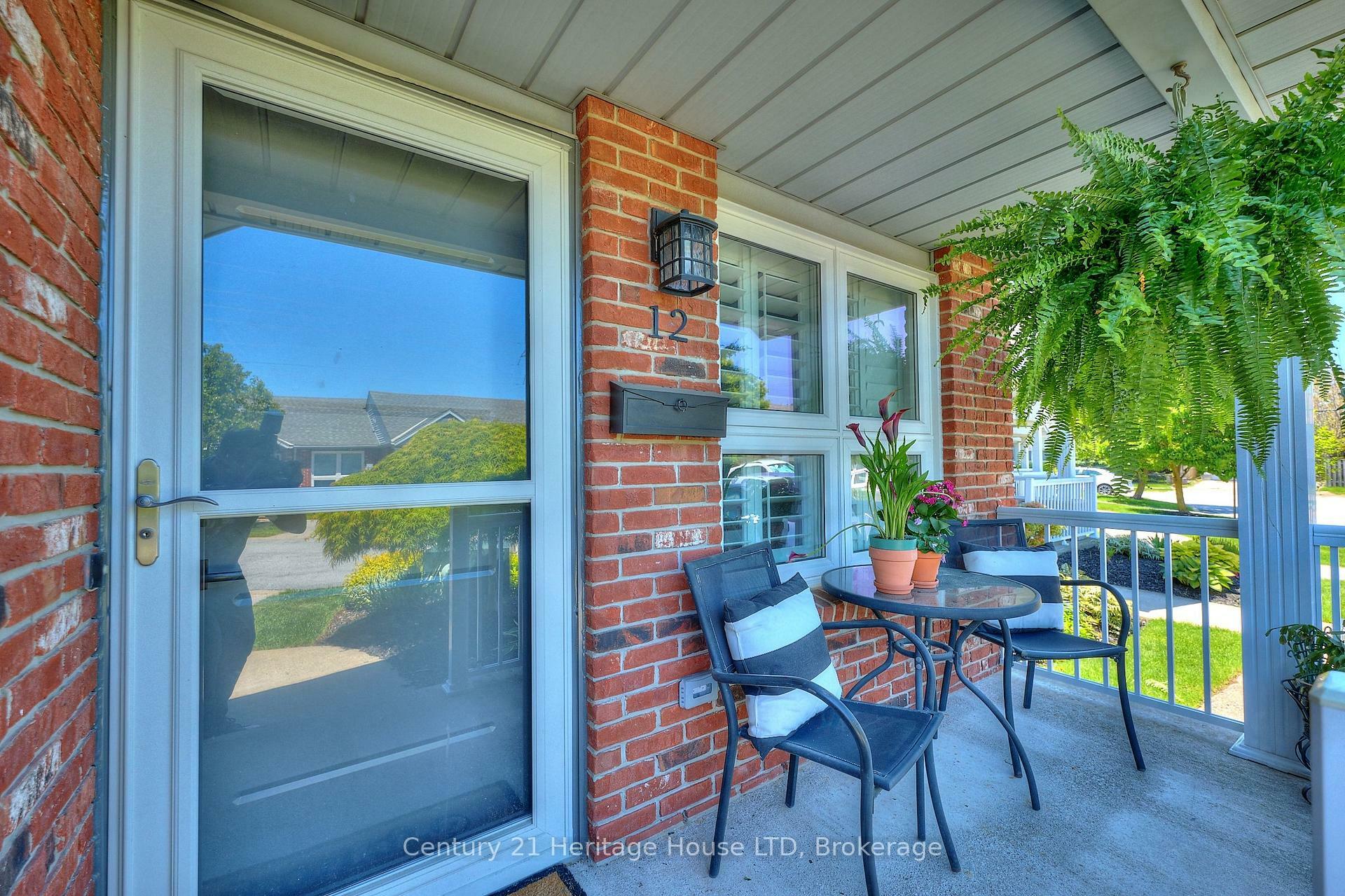 Property Photo: 226 Vansickle Road 12 ON L2S 2S7