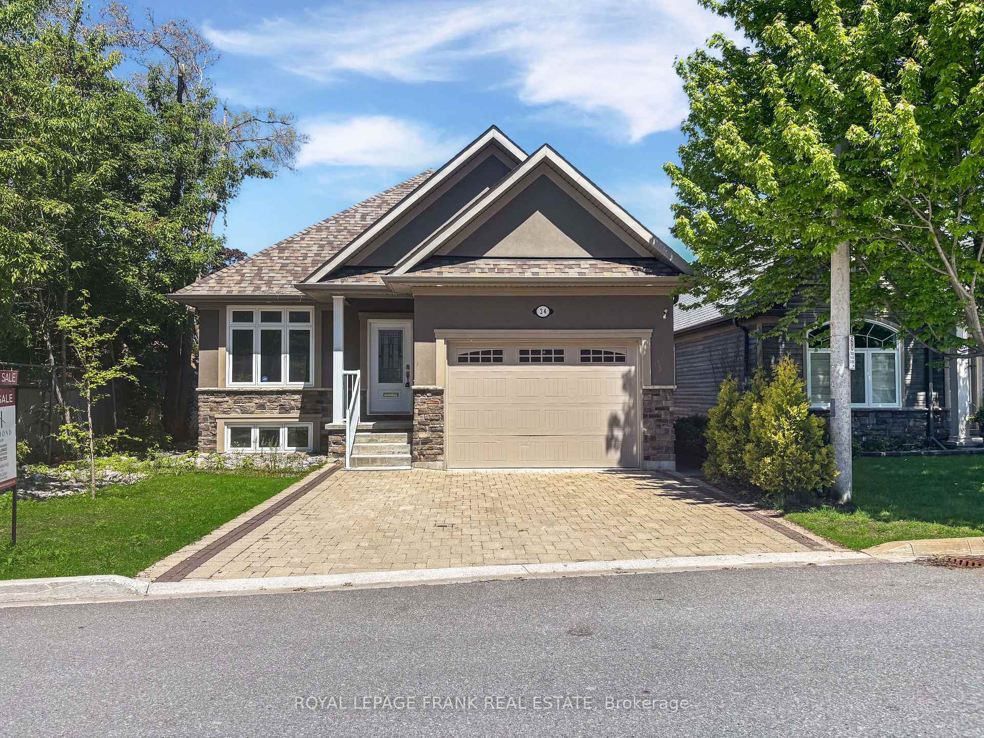 Property Photo: 24 Brinton Drive 8 ON K9J 8S8