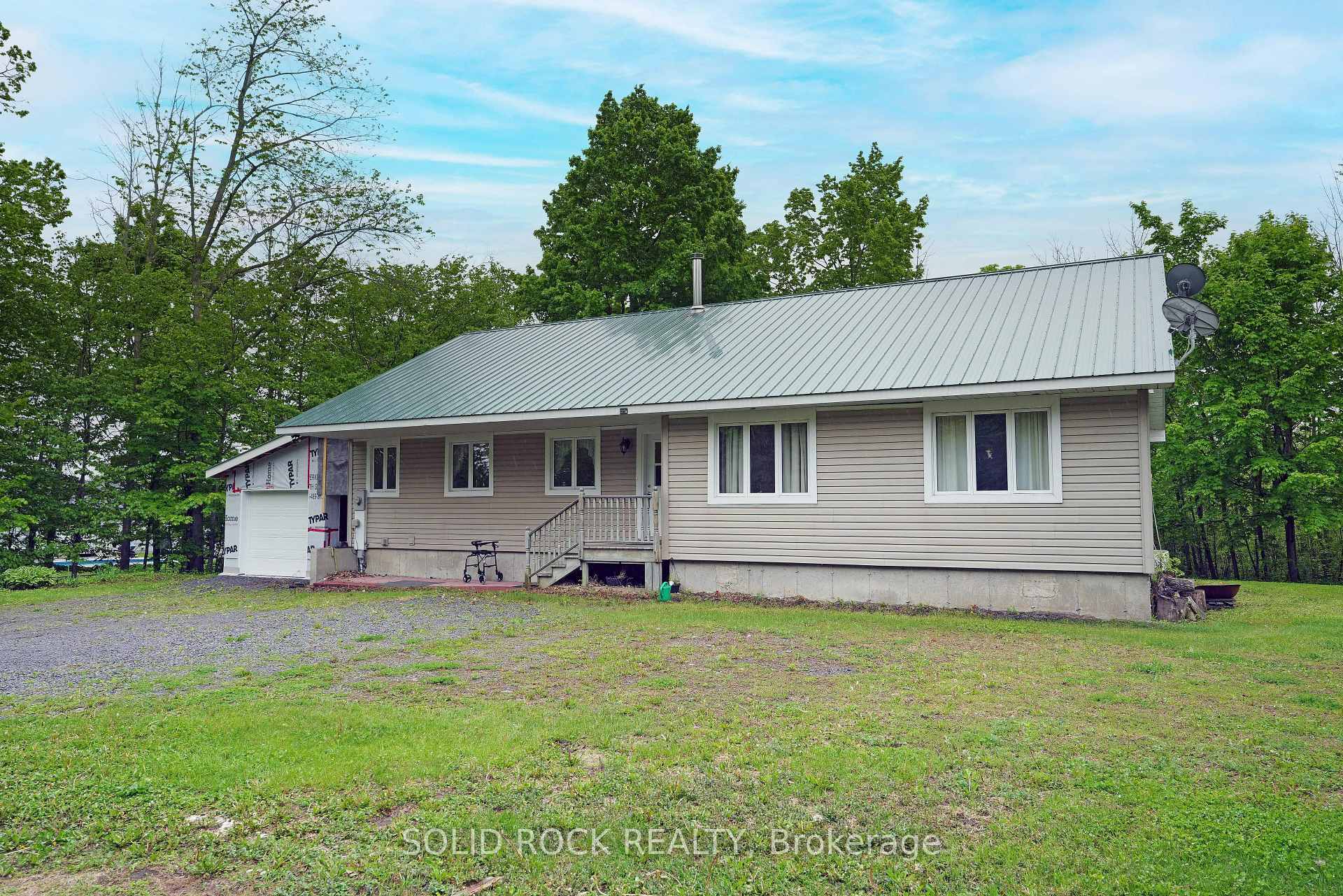 Property Photo: 7725 Lawrence Street ON K0A 3J0