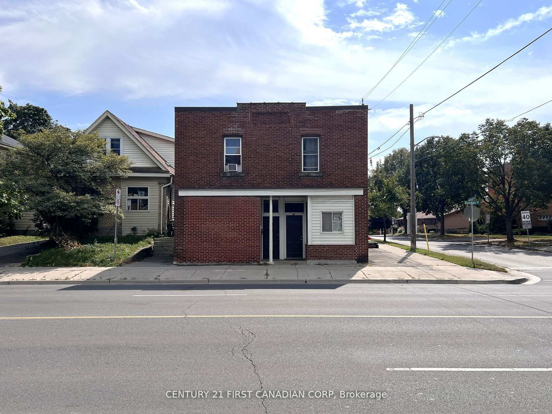 Property Photo: 1267 Dundas Street ON N5W 3B3