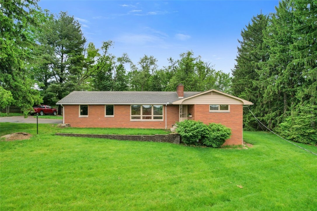 Property Photo: 658 Bower Hill Rd. PA 15367
