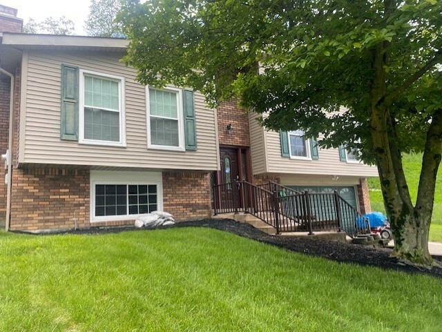 Property Photo: 271 Coleen Drive PA 15236