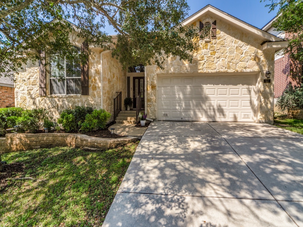 Property Photo: 737 San Gabriel Loop TX 78132