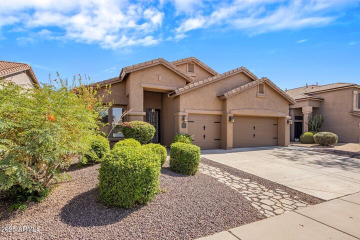 Property Photo: 4117 E Molly Lane AZ 85331