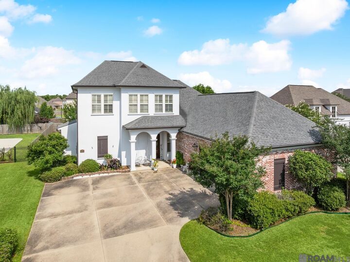 Property Photo:  3760 Club View Ct  LA 70791 