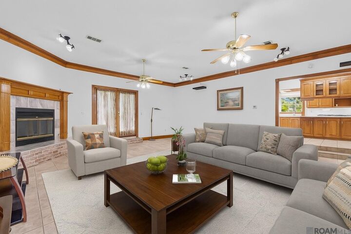 Property Photo: 6168 Brewerton Rd LA 70737