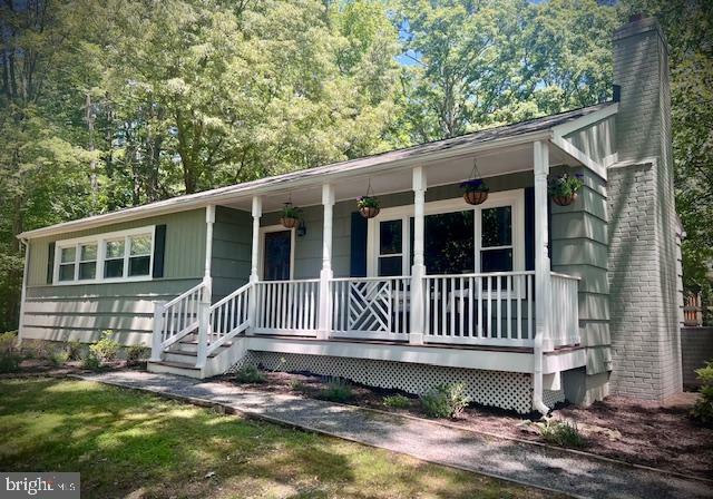 Property Photo:  3450 Laurel Drive  MD 20640 