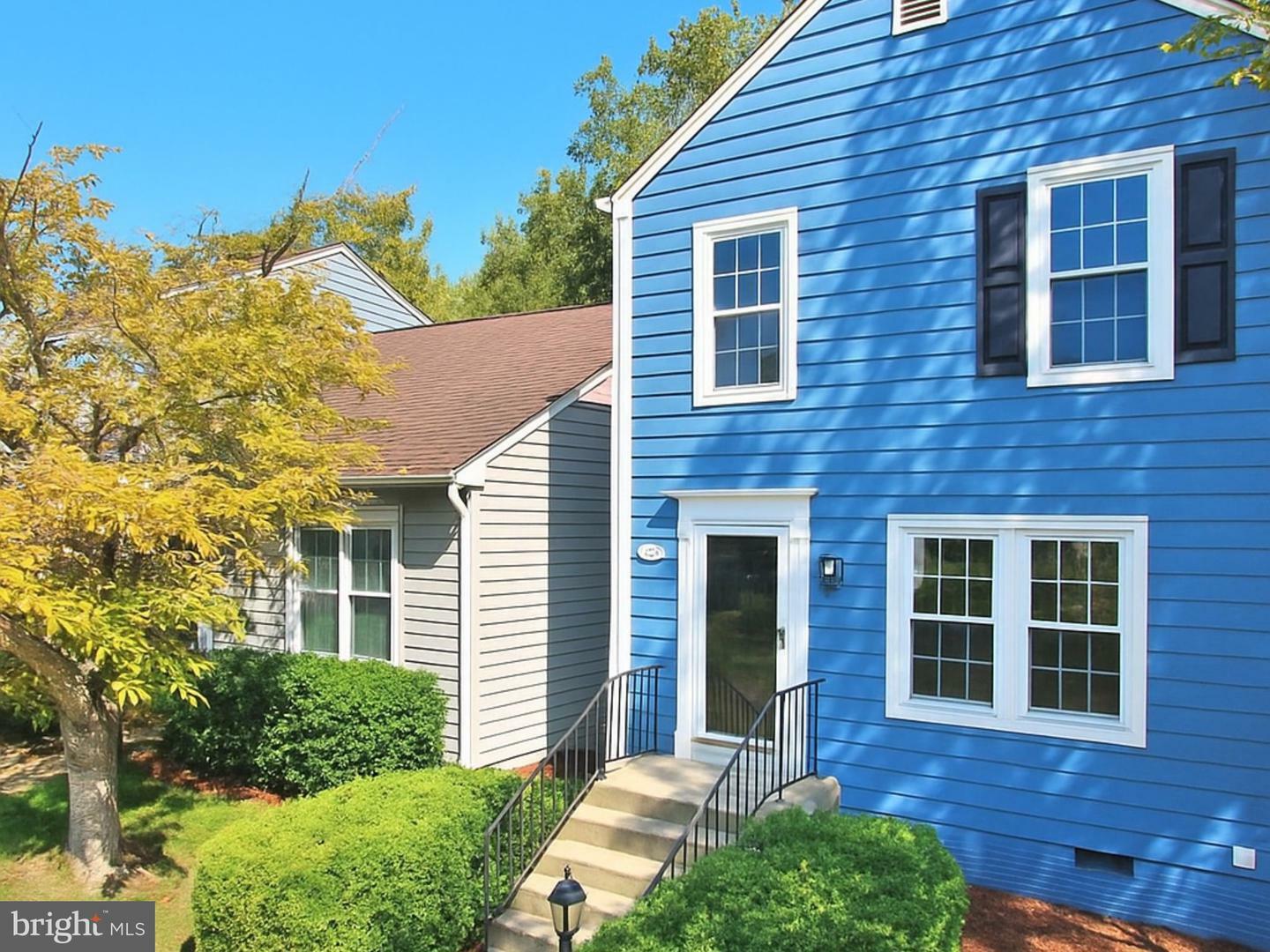 Property Photo: 15021 Bridgeport Drive VA 22025
