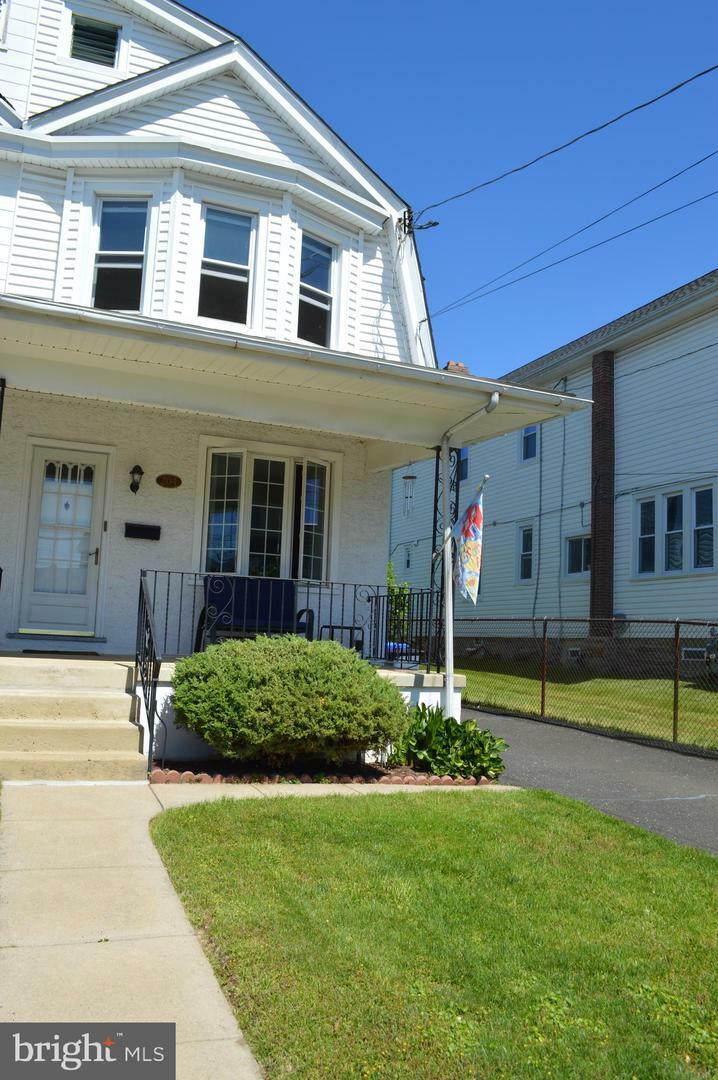 Property Photo: 204 Ryers Avenue PA 19012