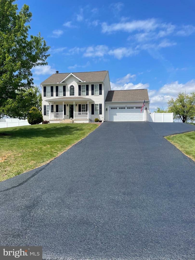 Property Photo: 281 Berkshire Drive WV 25419