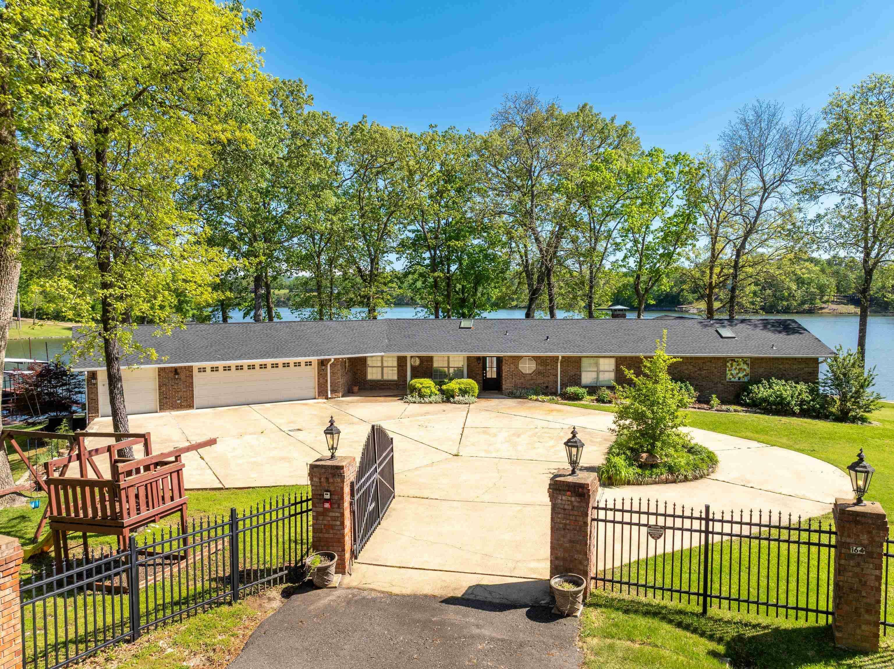 Property Photo: 164 Riverside AR 71913