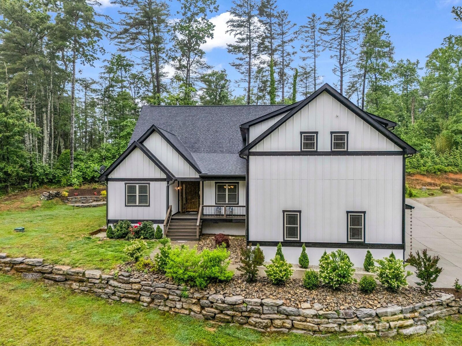 Property Photo:  165 Kirkwood Hill Lane  NC 28739 