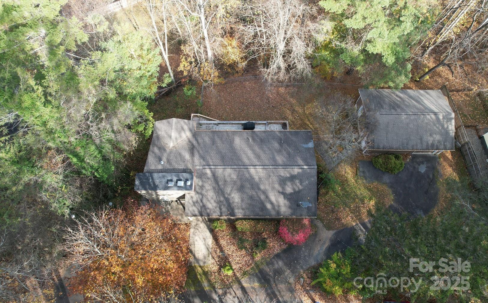 Property Photo: 231 Highlands Loop NC 28751