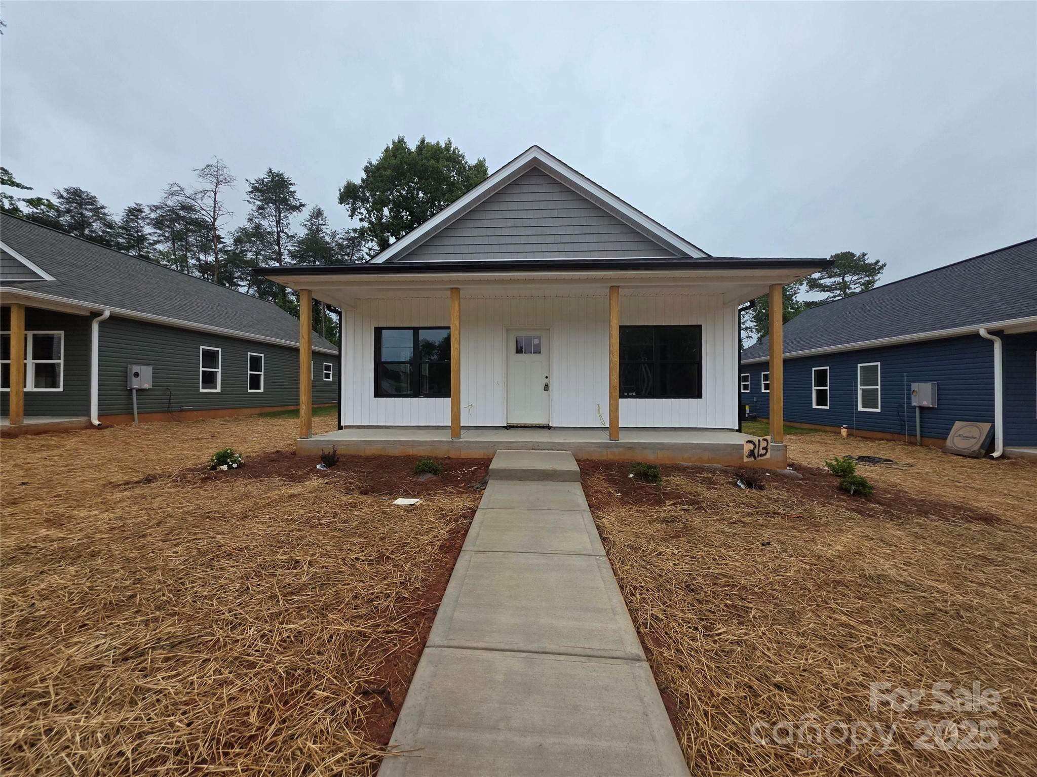 Property Photo: 213 Benfield Road NC 28086