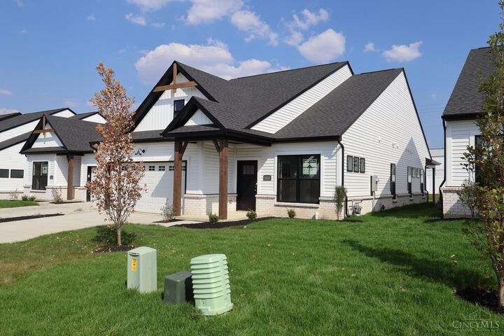 Property Photo:  5552 Birch Court  OH 45011 