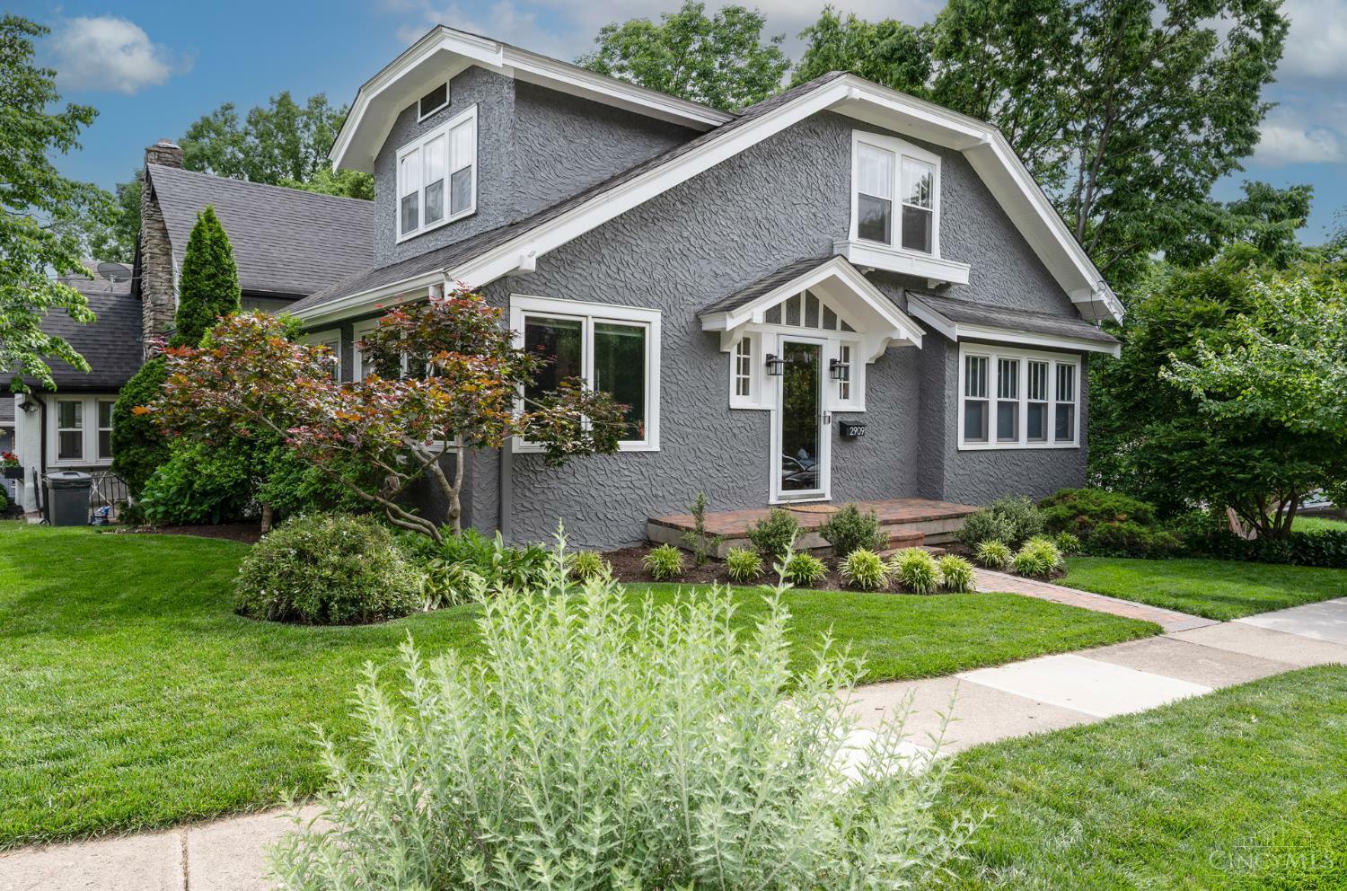 Property Photo: 2909 Utopia Place OH 45208