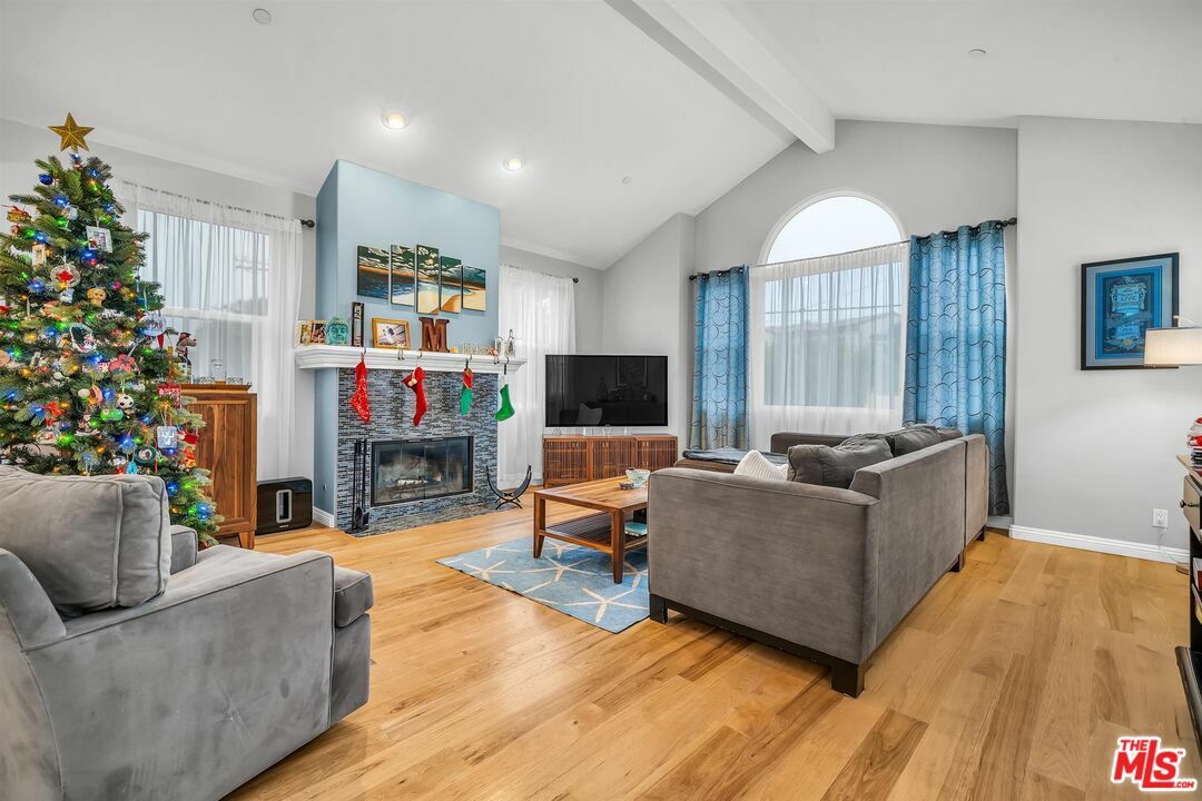Property Photo: 1739 Ford Ave CA 90278