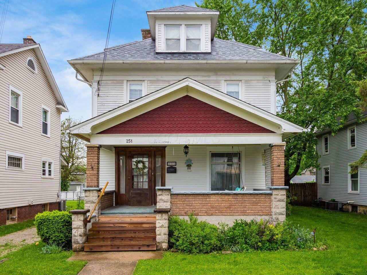 Property Photo:  251 Summit Street  OH 43302 