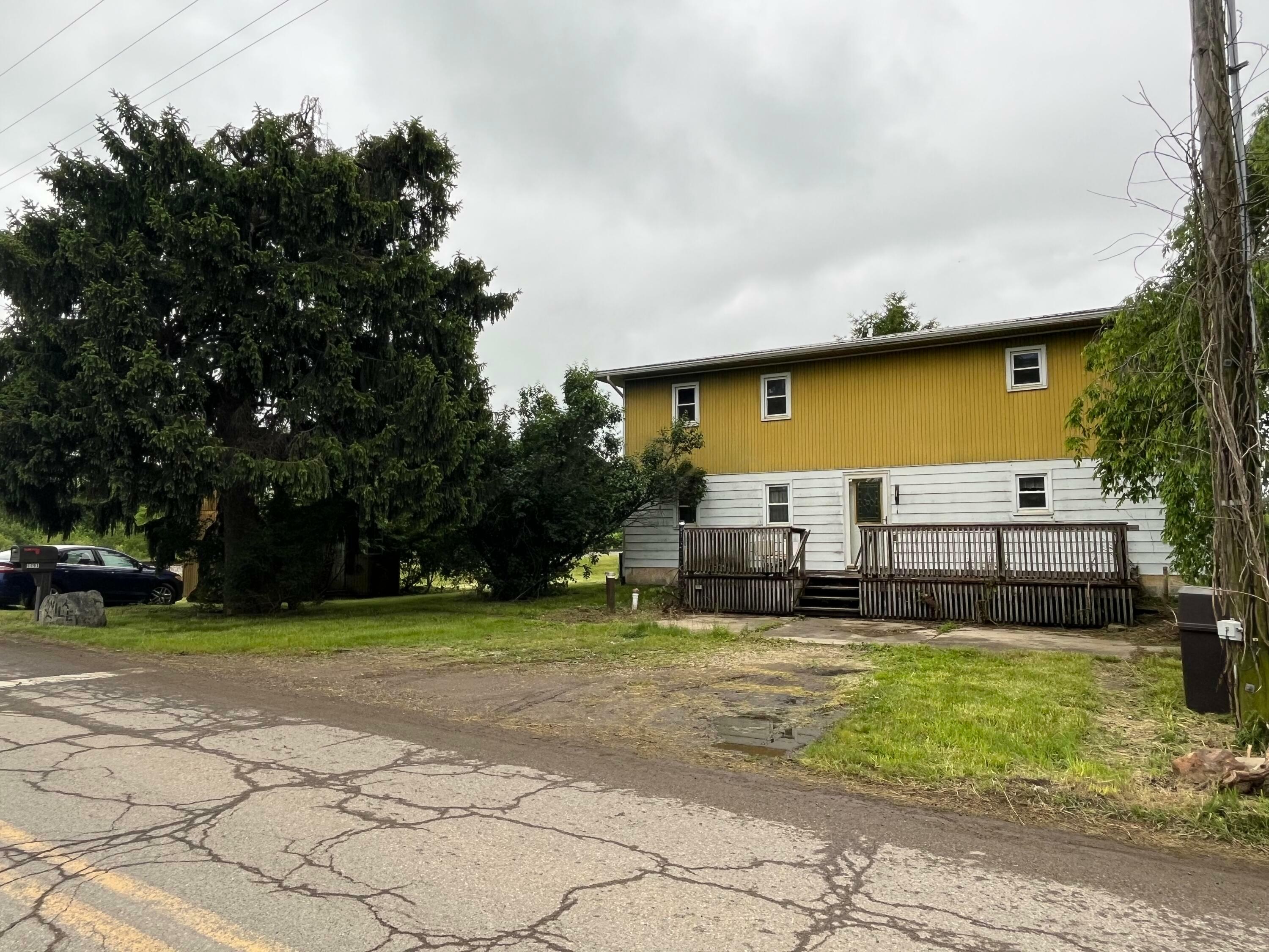 Property Photo: 1791 Staddens Bridge SE Road OH 43056