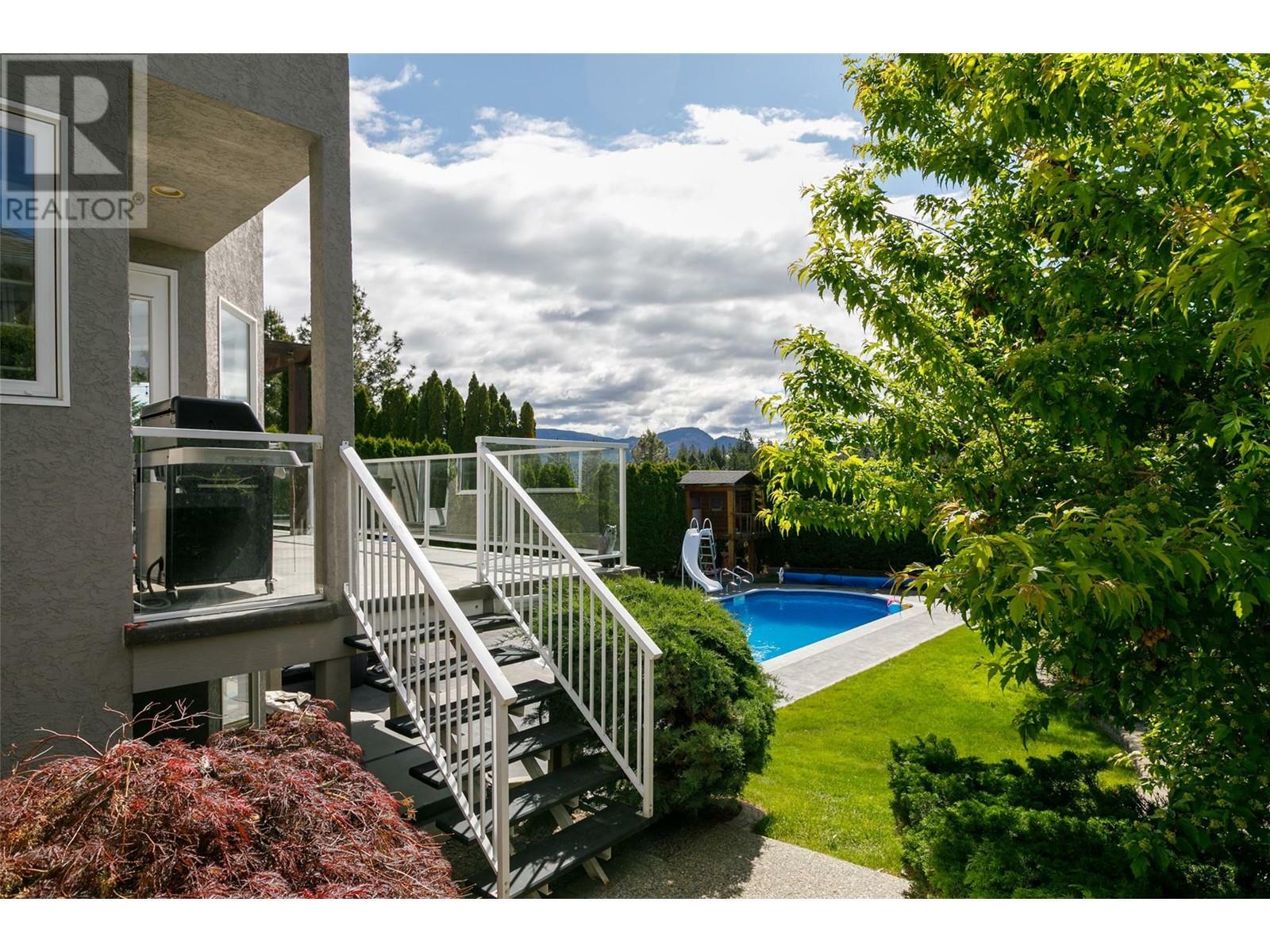 Property Photo: 2177 Breckenridge Court BC V1V 1W2