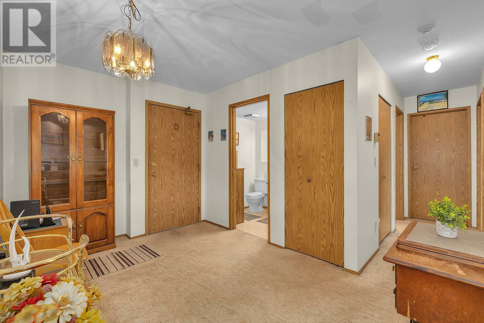 Photo de la propriété: 3160 De Montreuil Court 208 BC V1W 3W3