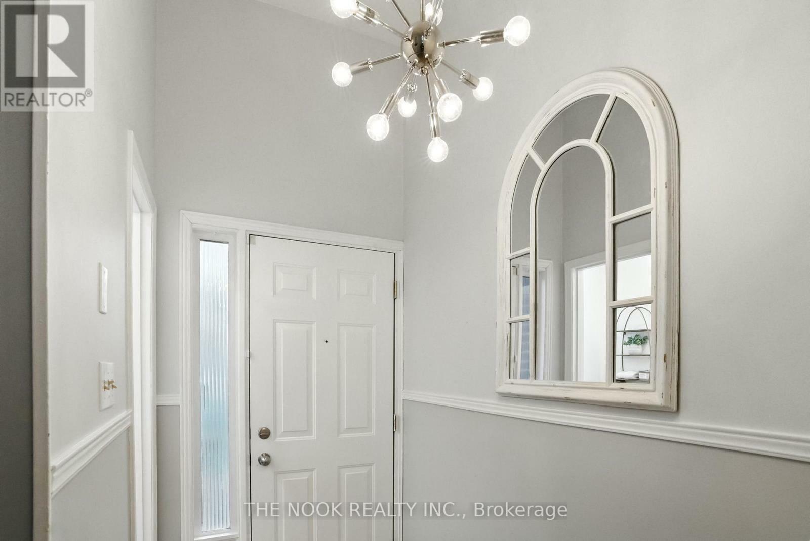 Property Photo: 765 Oklahoma Drive 53 ON L1W 3C9