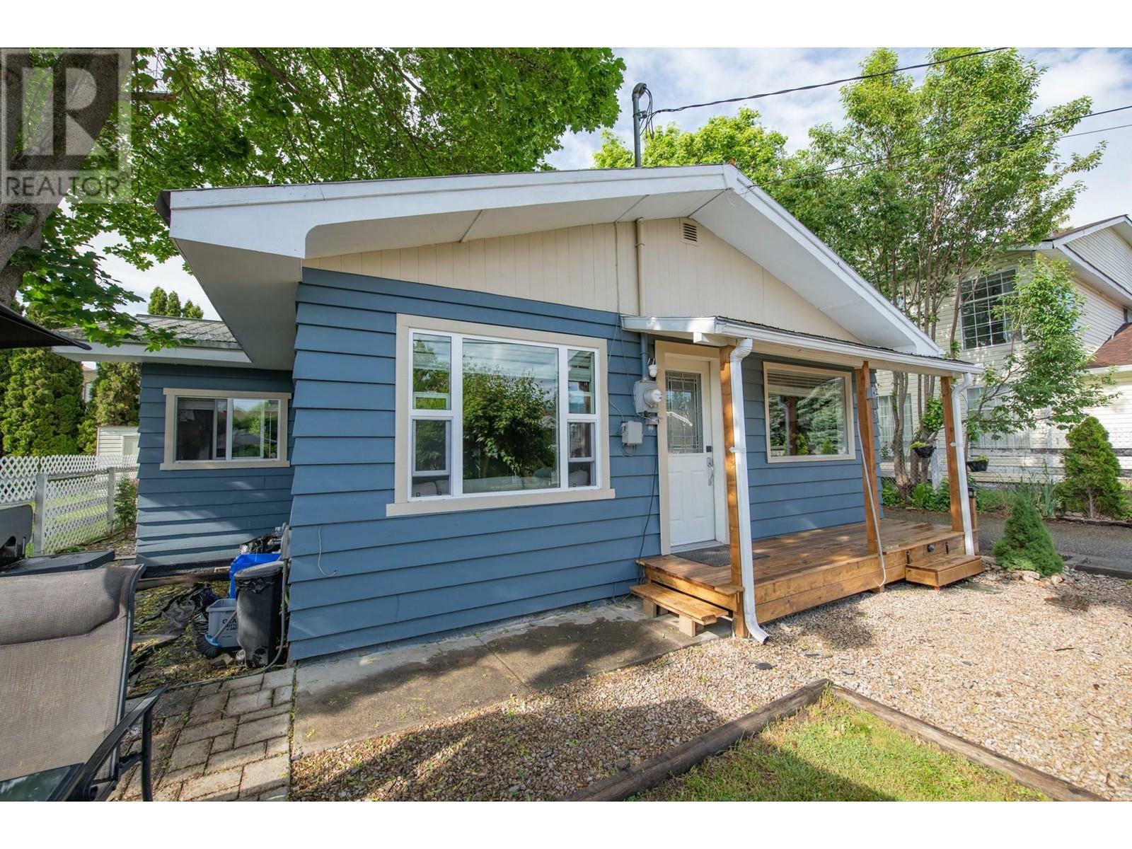 Property Photo: 405 Baird Avenue BC V0E 1V2