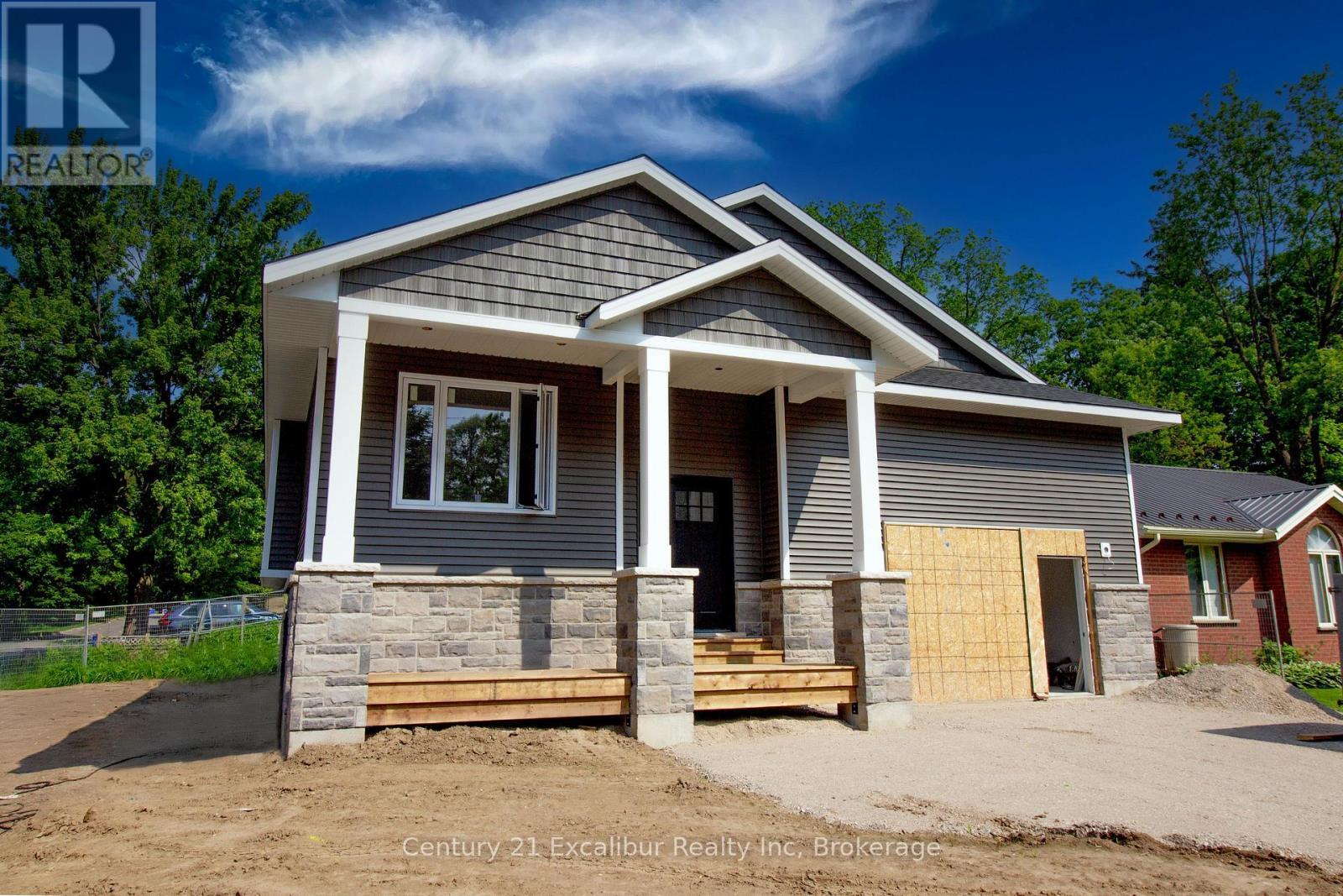 Photo de la propriété: 195 Garafraxa Street West ON N1M 1C5