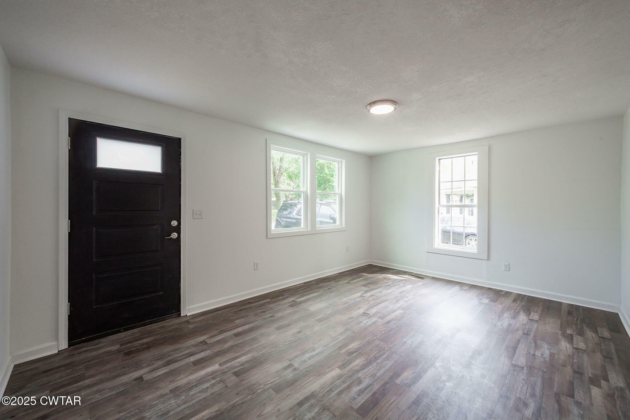 Property Photo: 719 N 20th Avenue TN 38343
