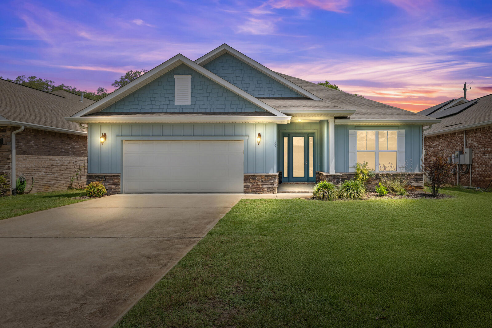 Property Photo:  20 6th Avenue  FL 32579 