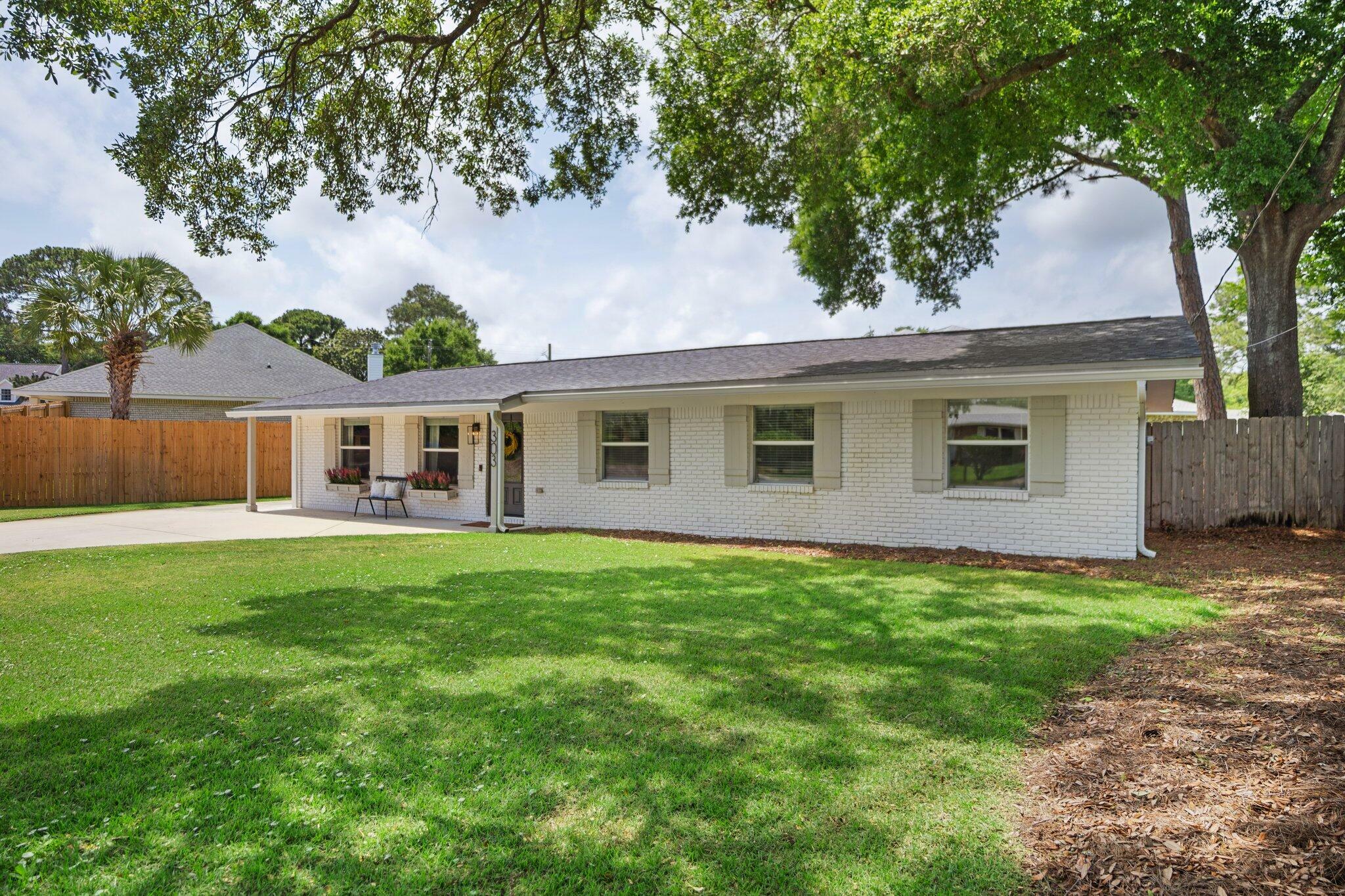 303 NE Ohio Place  Fort Walton Beach FL 32548 photo