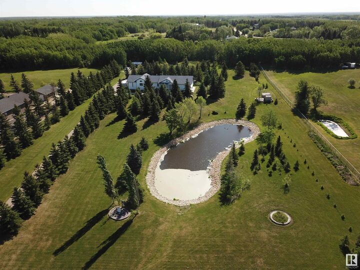Property Photo: 51369 Rg Rd 225 361 AB T8C 1H3