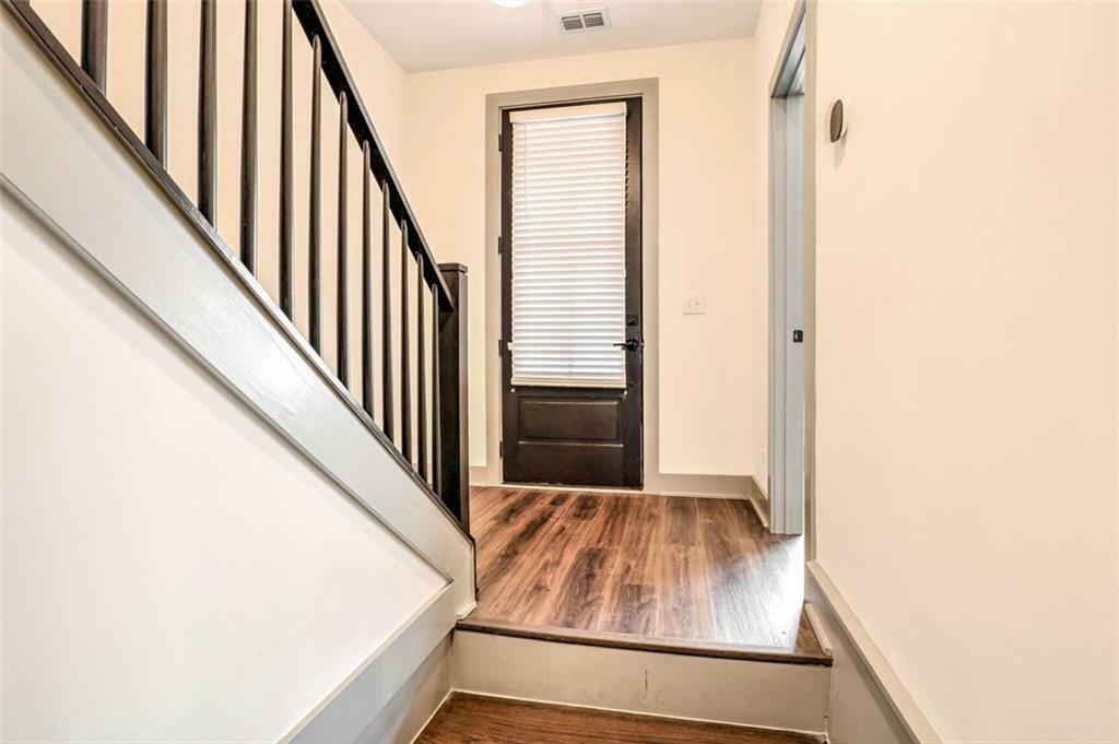 Property Photo: 1250 Oxley Lane NW GA 30307