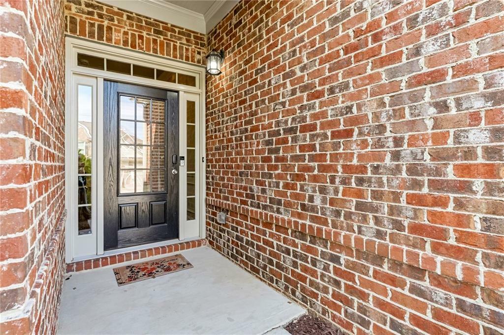 Property Photo: 1955 Overlook Run Place GA 30040