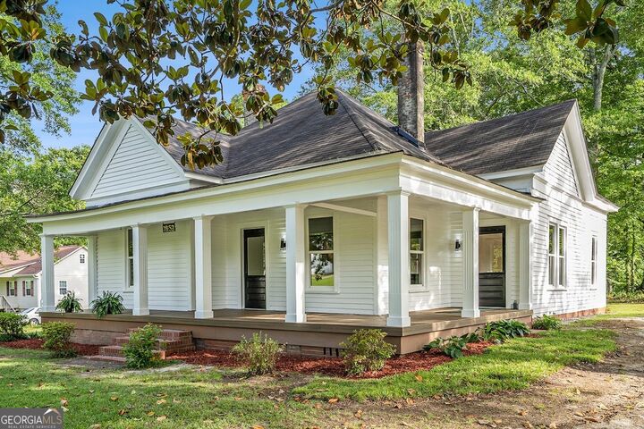 Property Photo:  1852 Burwell Road  GA 30117 