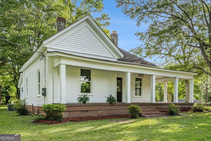 Property Photo: 1852 Burwell Road GA 30117